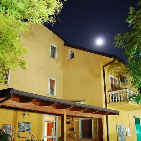 Bed And Breakfast Pieffe Frascineto Buitenkant foto