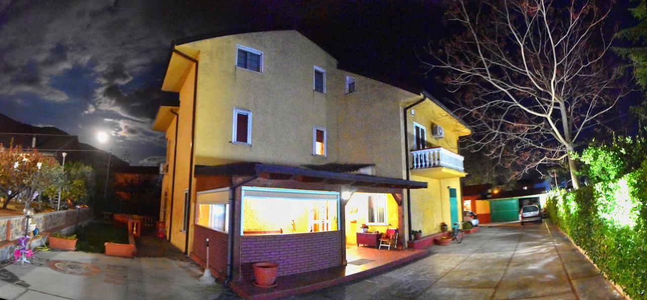 Bed And Breakfast Pieffe Frascineto Buitenkant foto