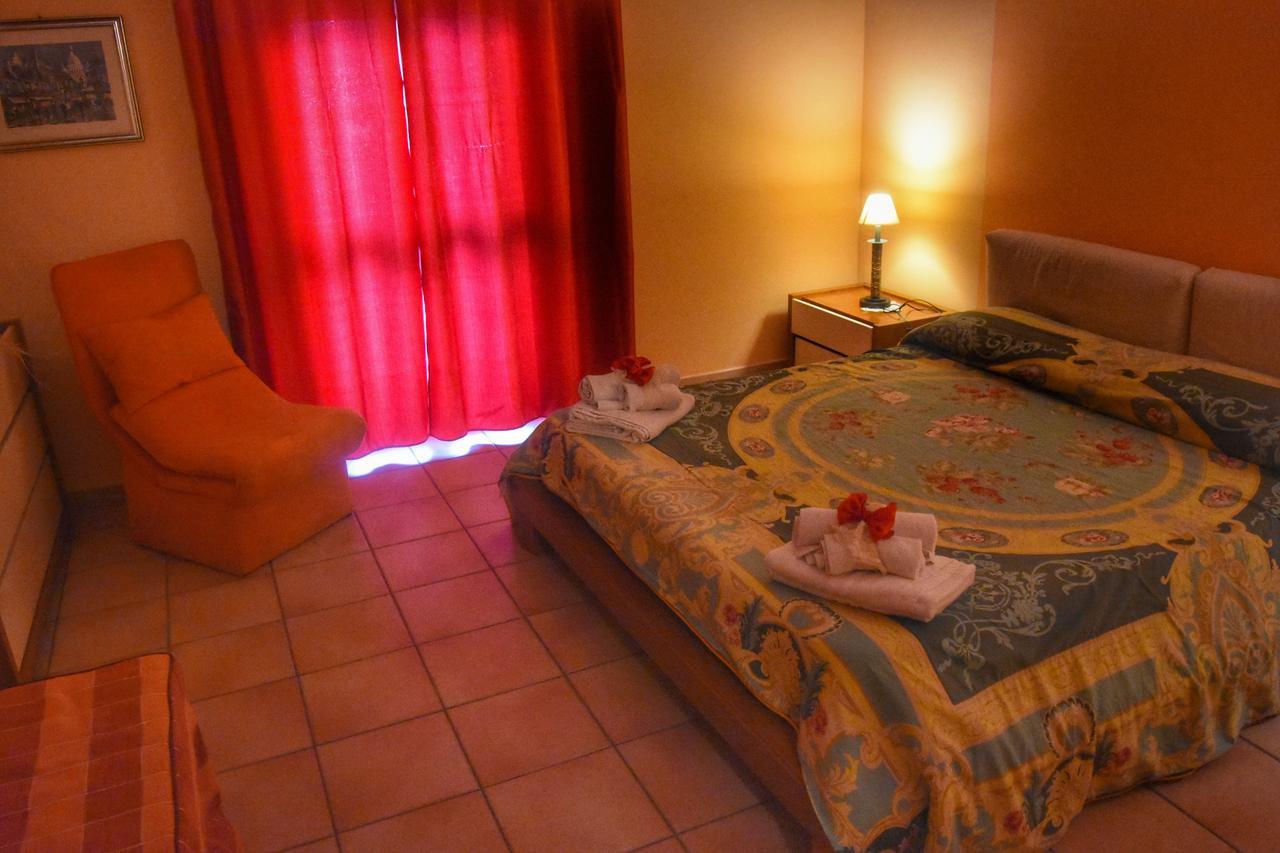 Bed And Breakfast Pieffe Frascineto Buitenkant foto