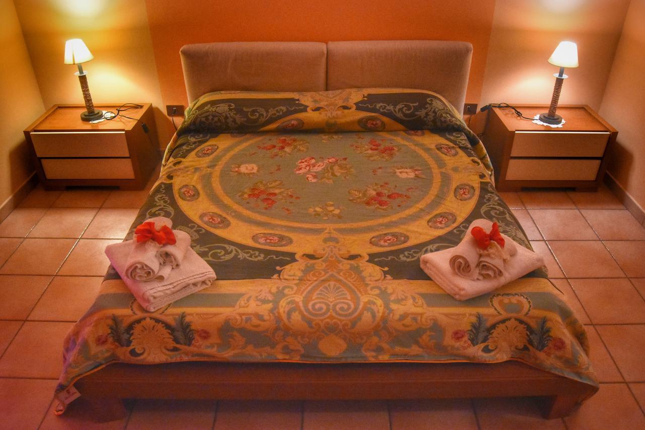 Bed And Breakfast Pieffe Frascineto Buitenkant foto
