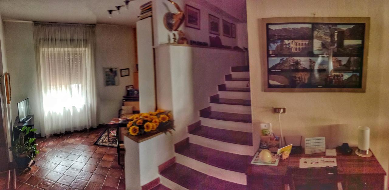 Bed And Breakfast Pieffe Frascineto Buitenkant foto