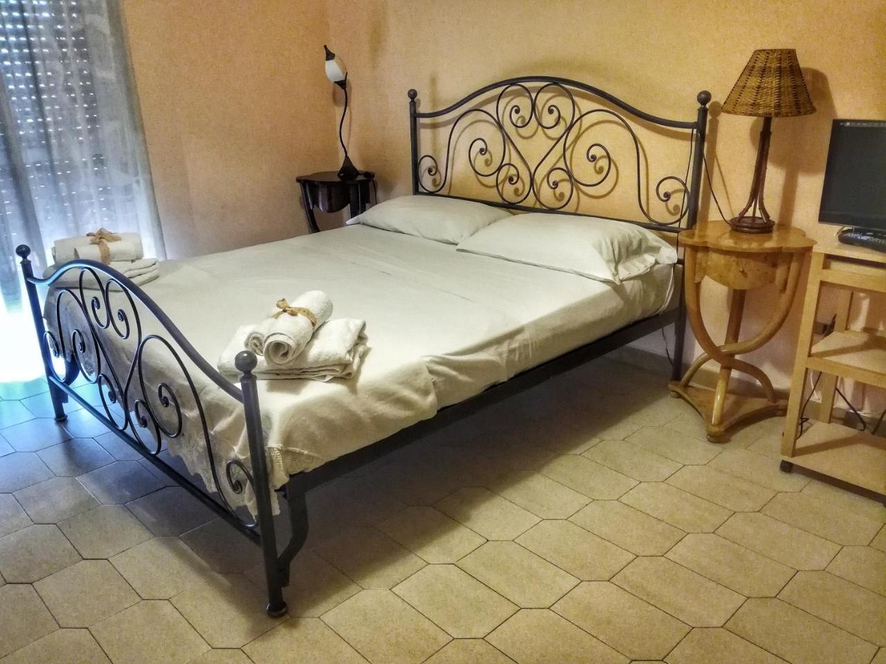 Bed And Breakfast Pieffe Frascineto Buitenkant foto