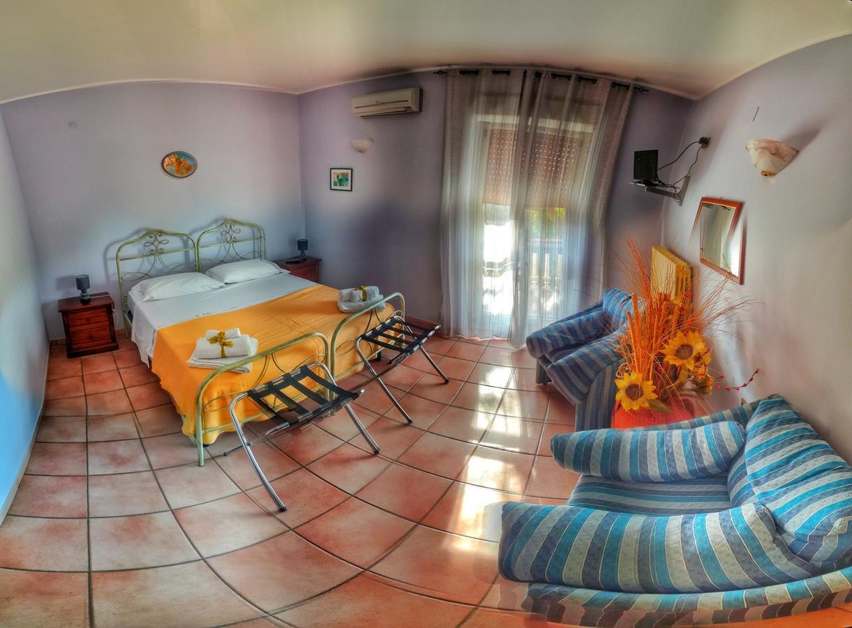 Bed And Breakfast Pieffe Frascineto Buitenkant foto